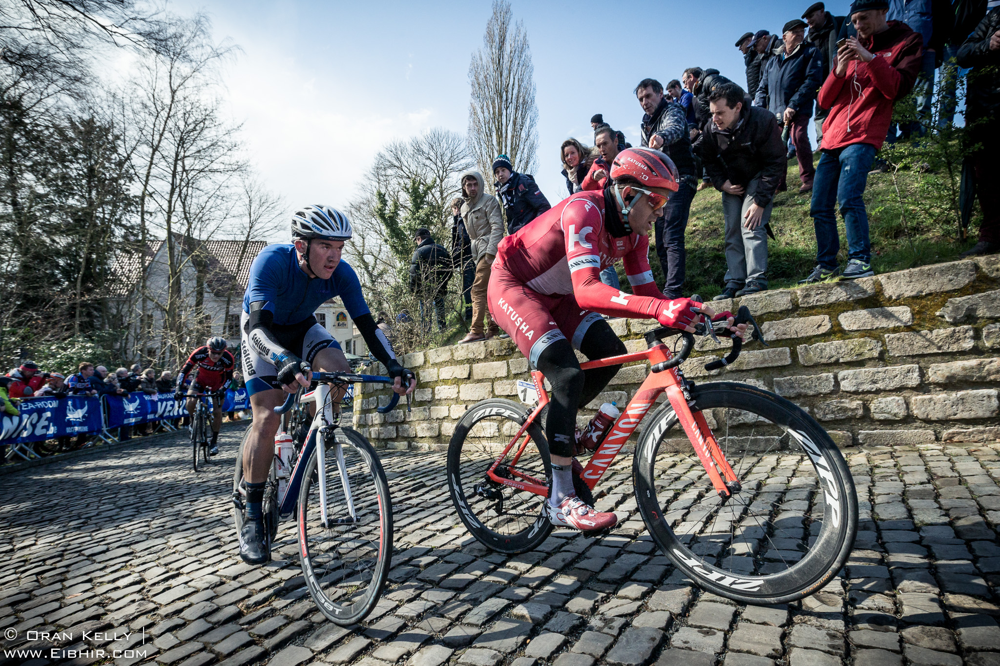 2016_Driedaagse De Panne-Koksijde_Stage1, first ascent of De Muur, defending Champion, AlexanderKKRISTOFF(NOR-KAT) in front group.